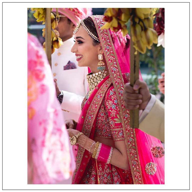 100 sabyasachi brides sabyasachi bangles pink magenta sari