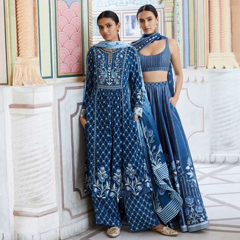 Anita dongre outlet blue lehenga