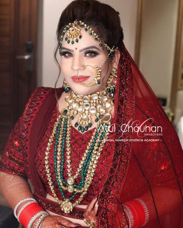 Full HD Royal INDIAN BRIDAL Makeup Tutorial| Shimmery Gold Eyes Maroon  Lipstick in Hindi - YouTube