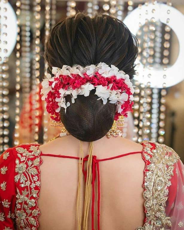 The Beautiful Gujarati Bride  Bridal Hairstyle Bridal Saree and More