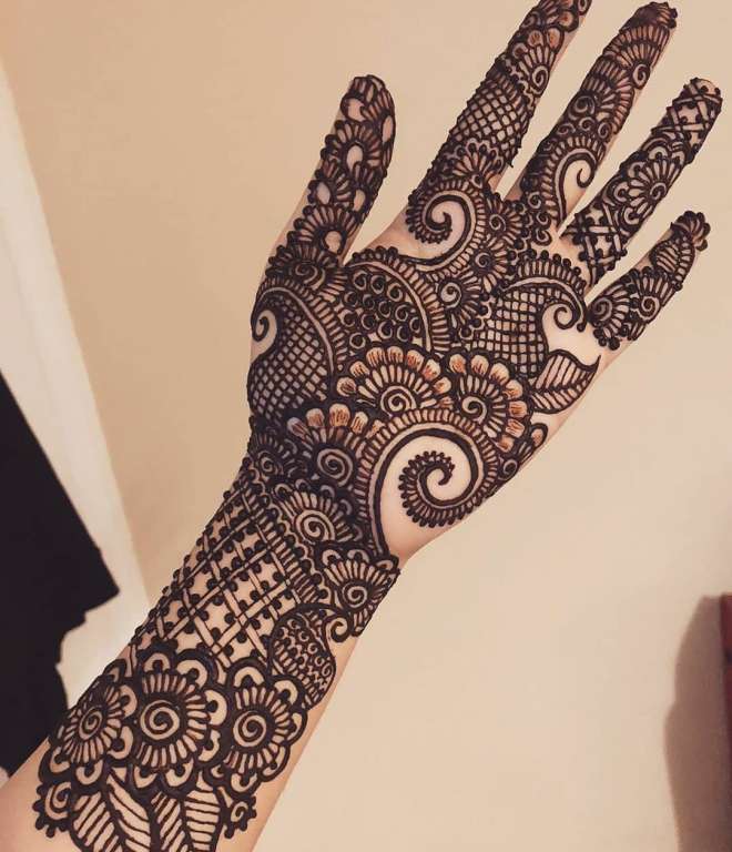 Best Mehndi designs to flaunt this wedding season - PaisaWapas Blog