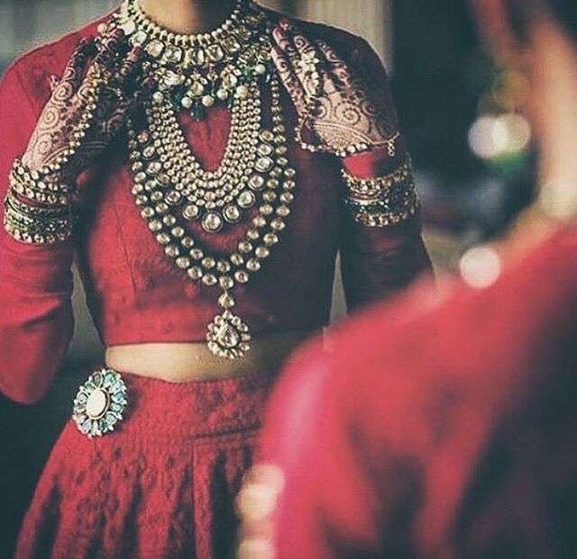 Ft. Bride Navdeep✨❤️✨ Lehenga & Jewellery: @hbs.therentalhouse Makeup :  @priyanshisonimua #punjabibride #indianbride #makeupartist… | Instagram