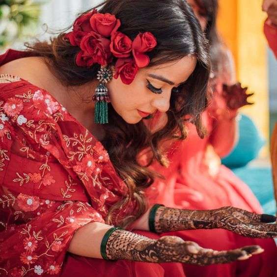 TrendAlert: Bridal Hairstyles With Butterfly Accessories For Mehndi/Haldi  Ceremony! | WeddingBazaar