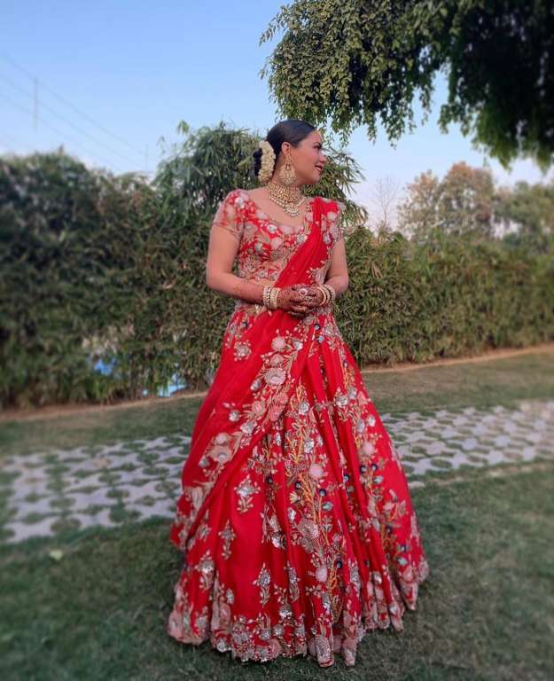 Pin by Wedding Sri Lanka on Homecoming sri lanka | Bridesmaid saree, Bridal  saree, Indian fashion dresses
