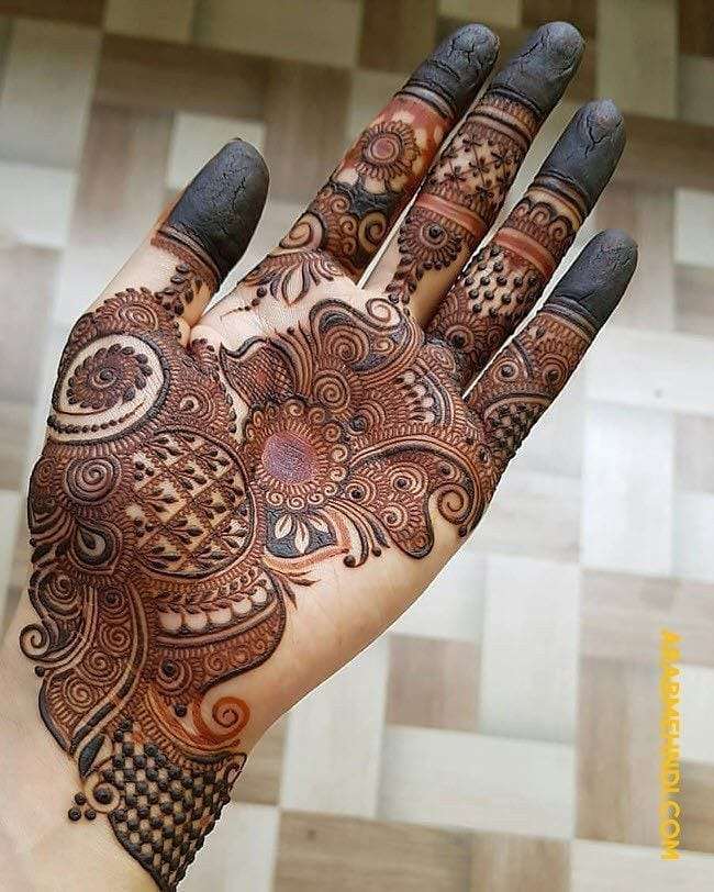 Latest Mehndi Designs to Elevate Your Look | by Rajan Tiwari Mehndi Art |  Medium