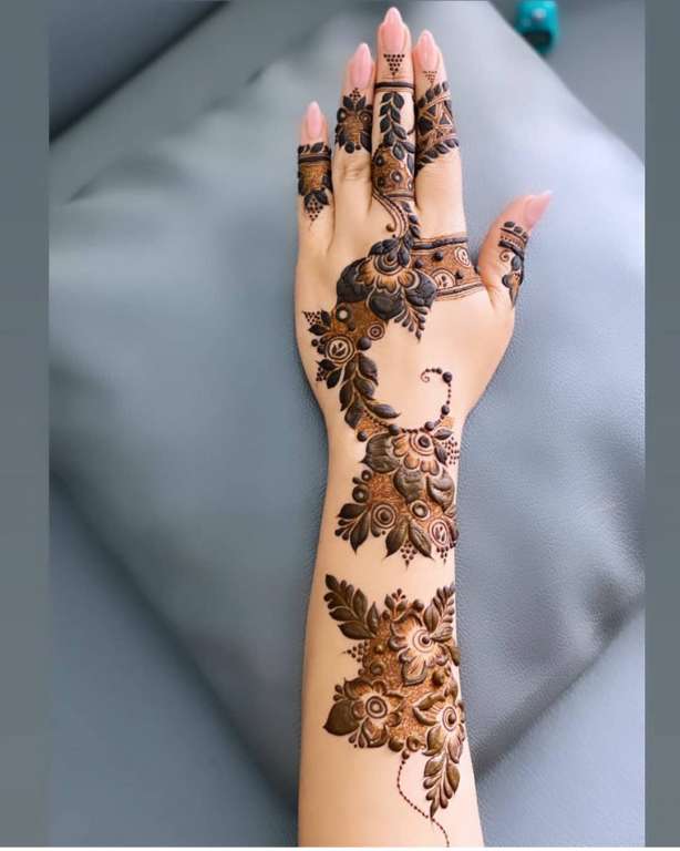 Modern henna design 2020||beautiful henna for back hands Step by Step -  YouTube