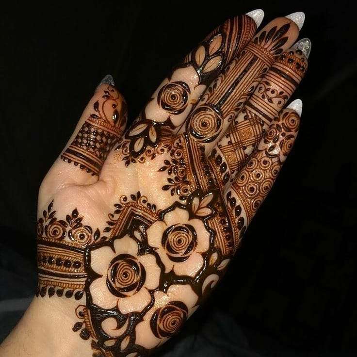 Wedding Photography picture showing Latest Mehendi Designs, Minimal ...