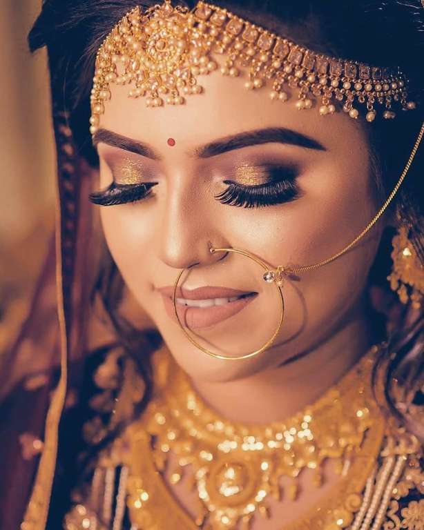 What is Indian bridal makeup?