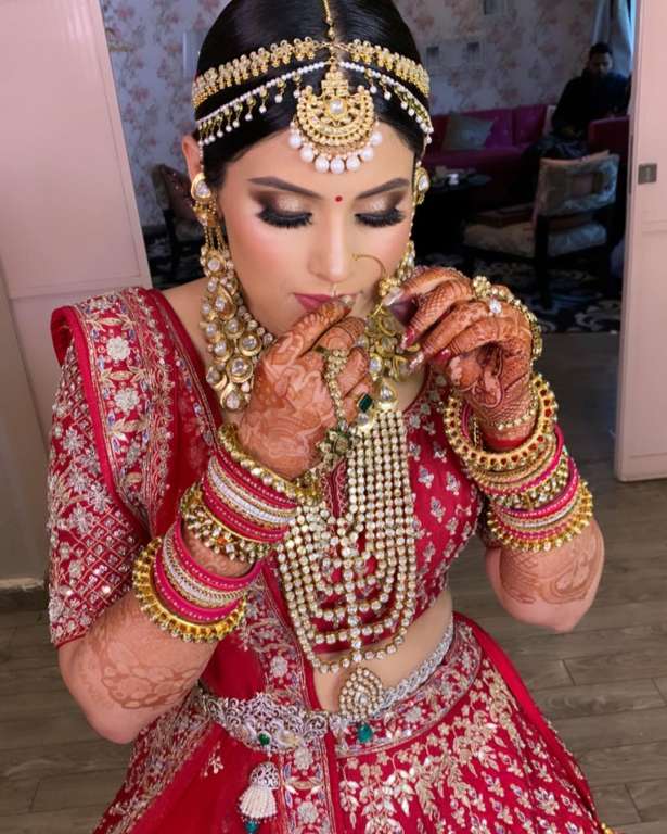 Beautiful Bridal Bangle Set with Pacheli Kada by Leshya – BANGLES BY LESHYA