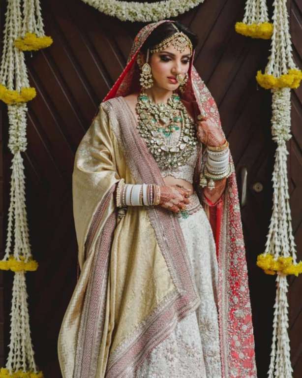Sonam Kapoor in Anamika Khanna Couture Sari | Sarees Villa